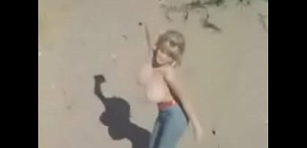  Perfect Tits Show - Mondo Topless (1966)